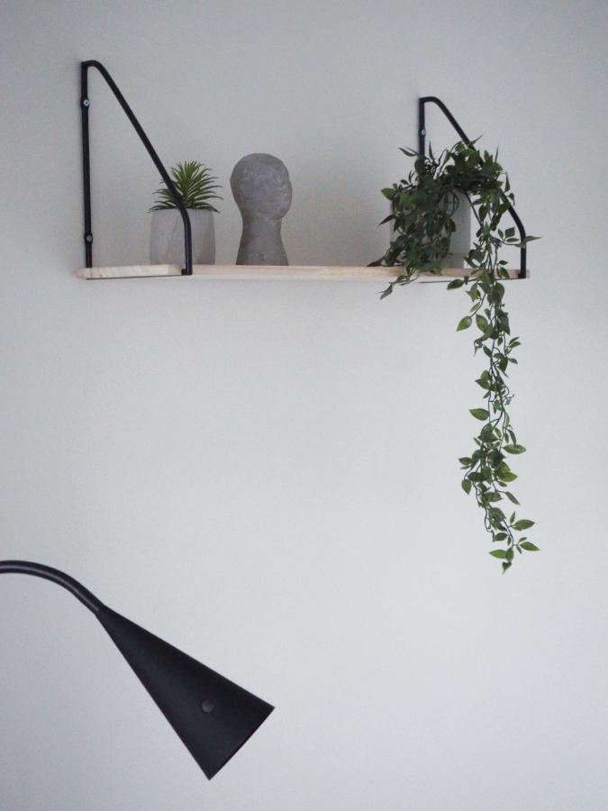 "Hatanpaeae" - Renovated 1Br Apartment In Historical Building & Central Location Tampere Bagian luar foto